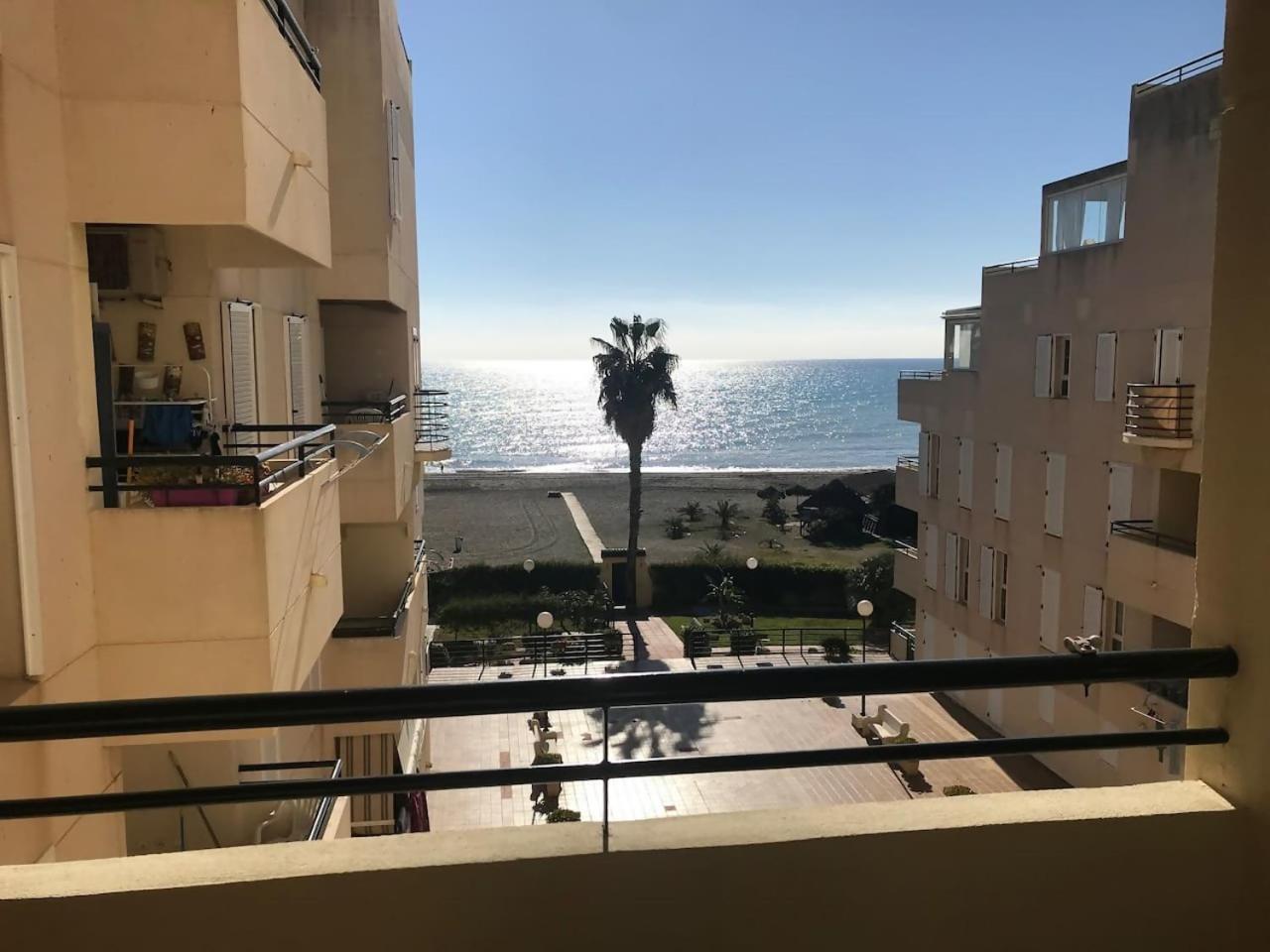 Apartmán Espectacular Residencial En 1A Linea Con Piscina Benajarafe Exteriér fotografie